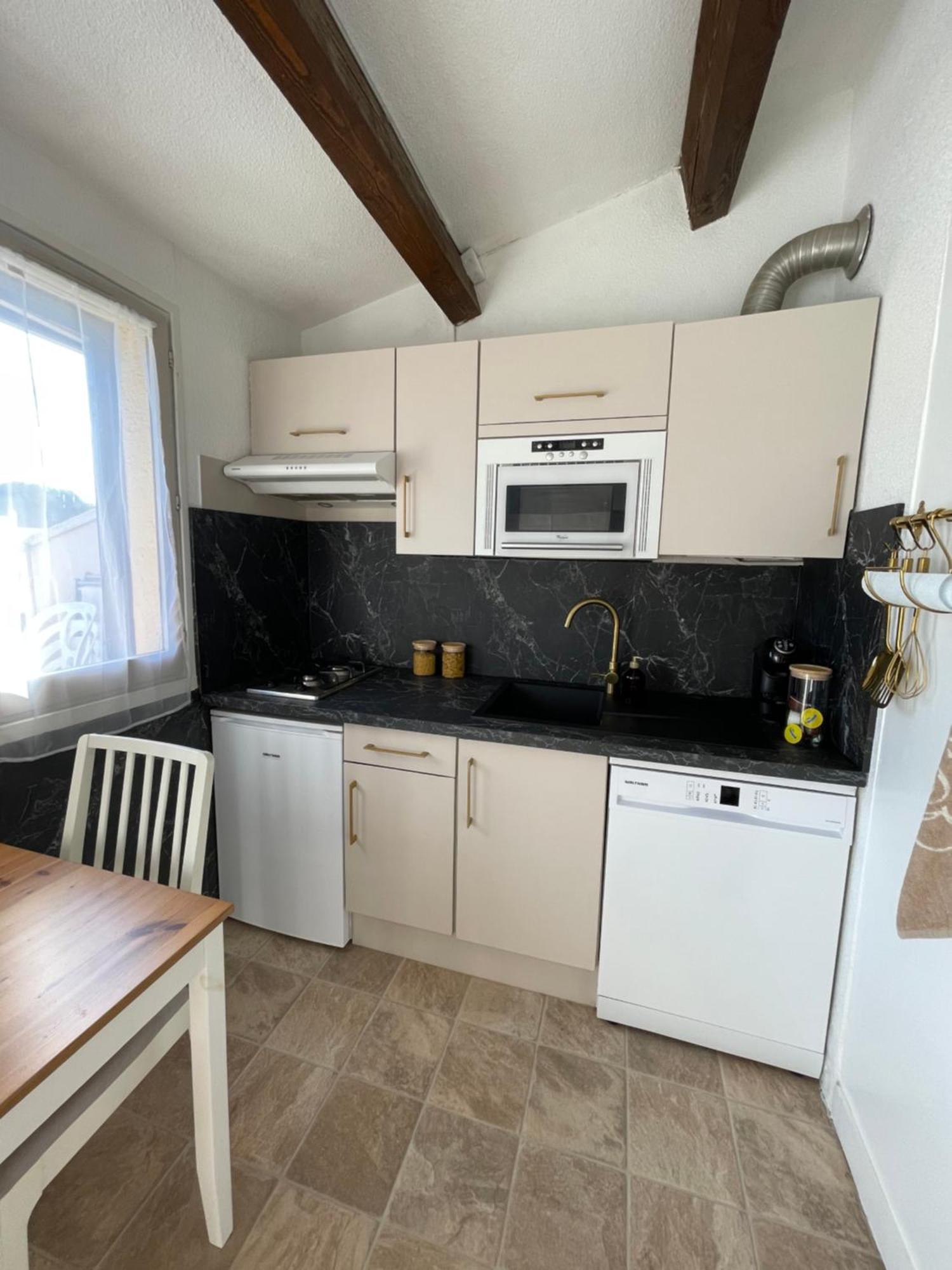 Appartement Pinede Piscine Clim Proche Plage Village Naturiste Agde Exterior photo